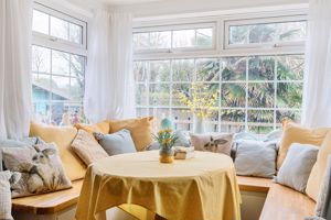 Kitchen/diner- click for photo gallery